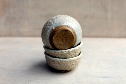 Soucoupe en grès - Tasse - émail Shino – Collection ESPRIT MINGEI