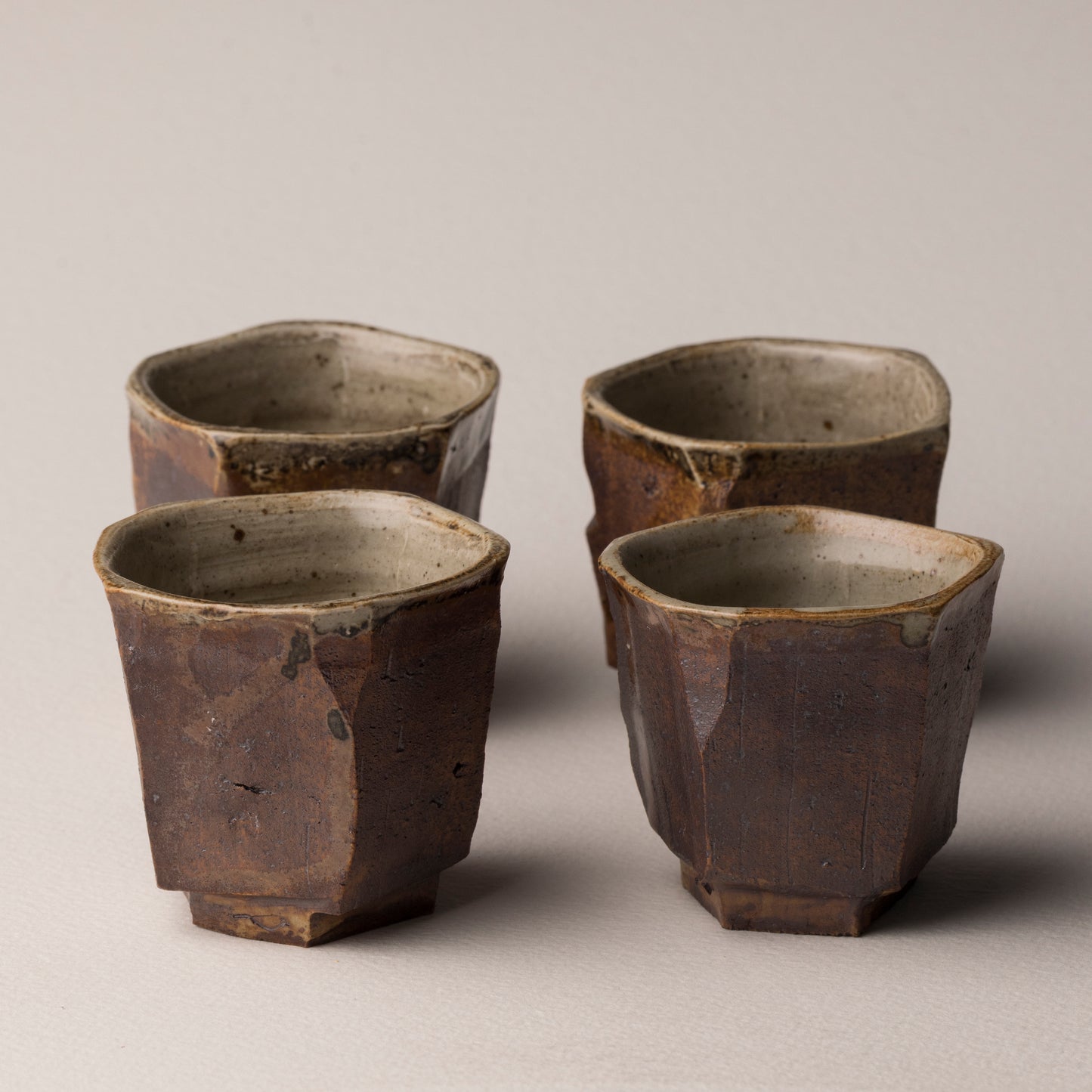 Tasse Expresso en grès – Collection Kakukei