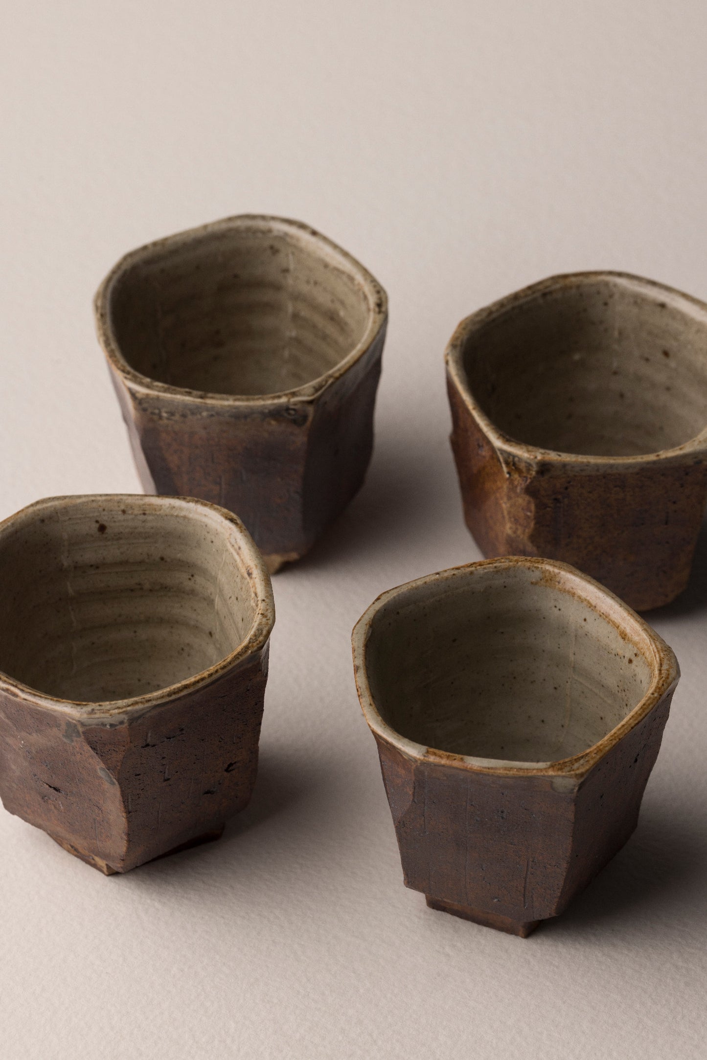 Tasse Expresso en grès – Collection Kakukei