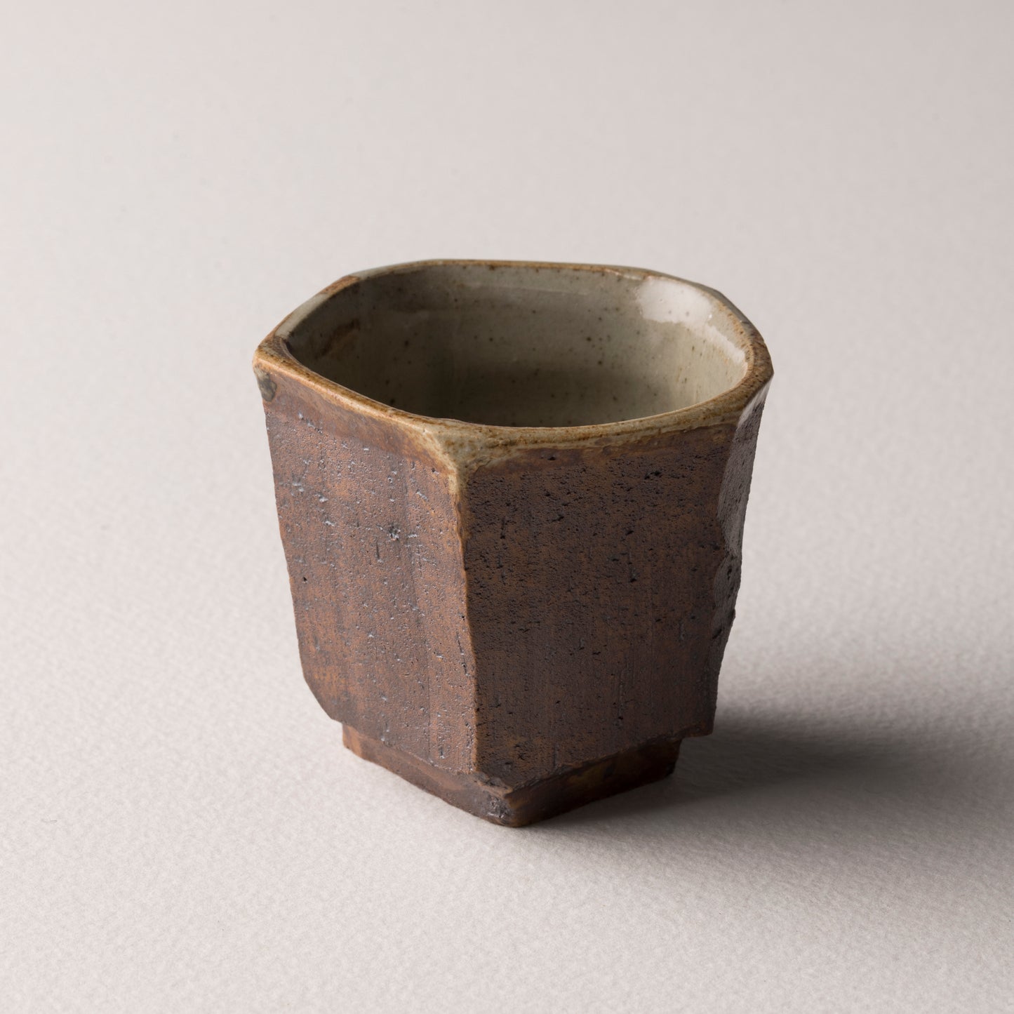 Tasse Expresso en grès – Collection Kakukei