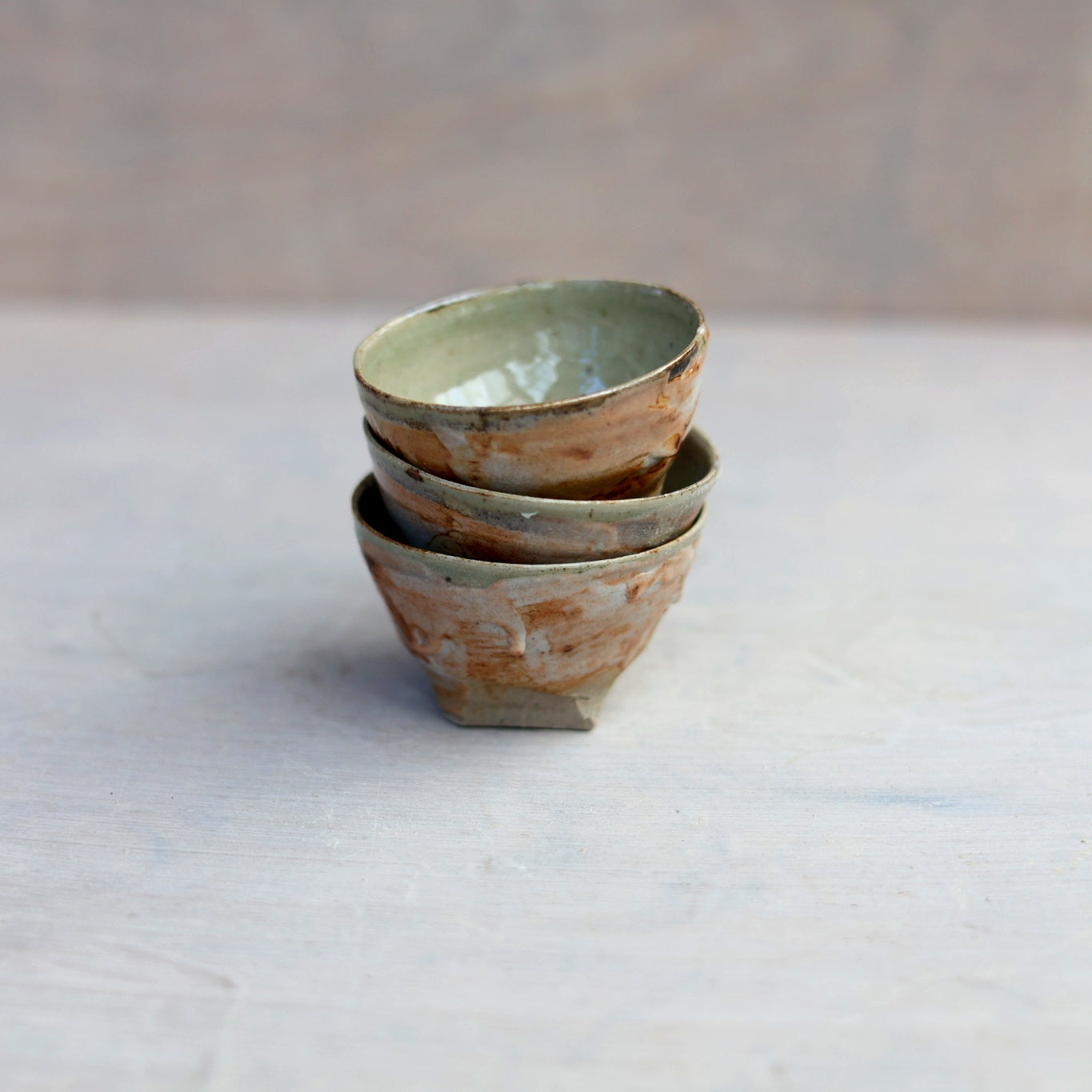 Petite tasse bord fin - pied sculpté – Collection ESPRIT MINGEI