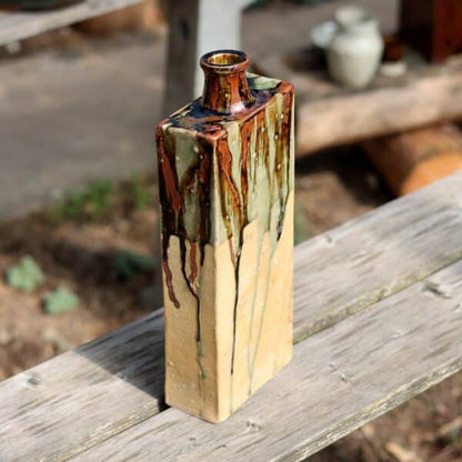 Grand vase rectangulaire en grès – émail vert (31 × 12 × 5,5 cm)